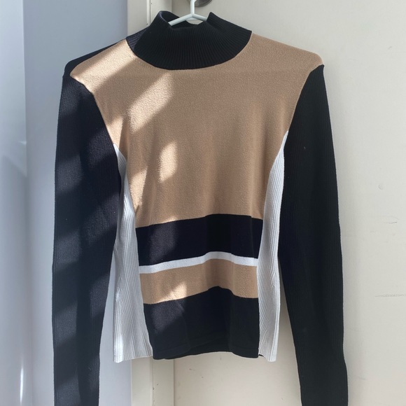 Long sleeve - Picture 2 of 3